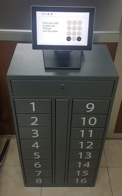 Consigna 16 cajones con pantalla