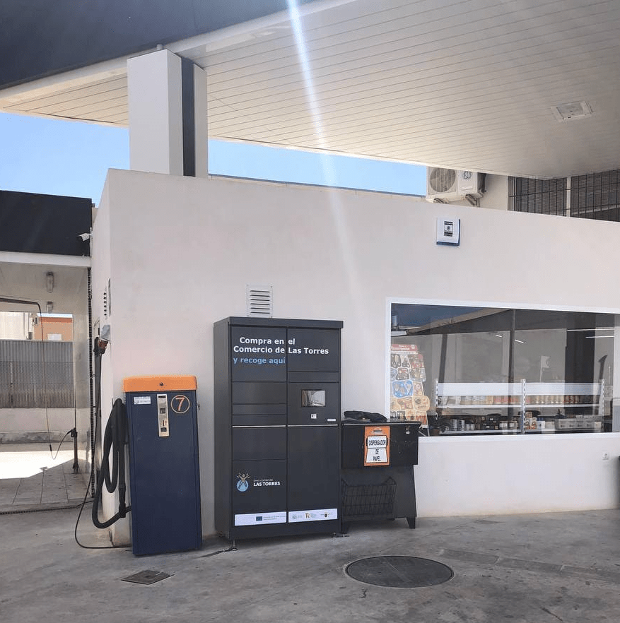 Consigna inteligente para recogida de pedidos Click&Collect en gasolinera