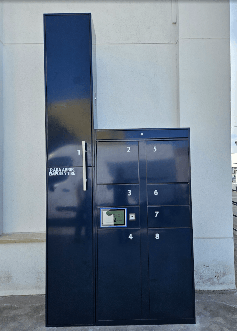 Taquilla inteligente Click&Collect en exteriores para SONEPAR TOLEDO.